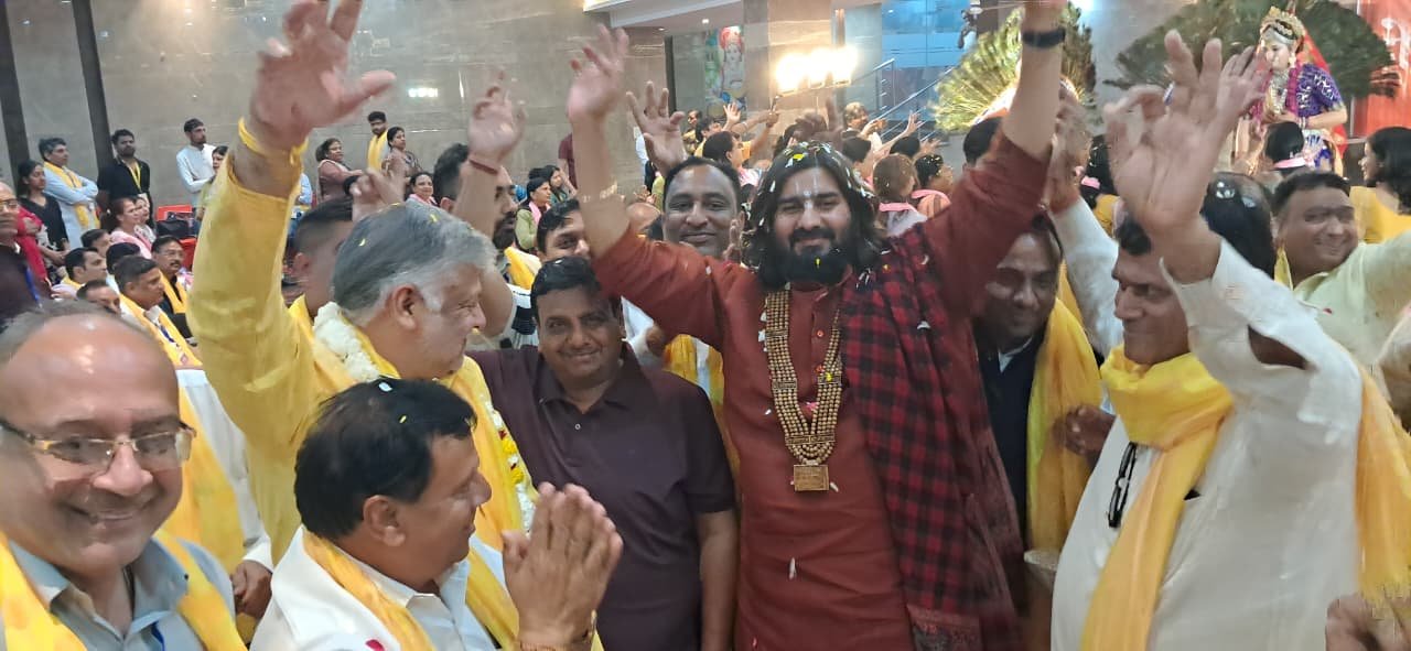 ब्रज की रासलीला और नृत्य आत्मा और परमात्मा के मिलन का प्रतीक